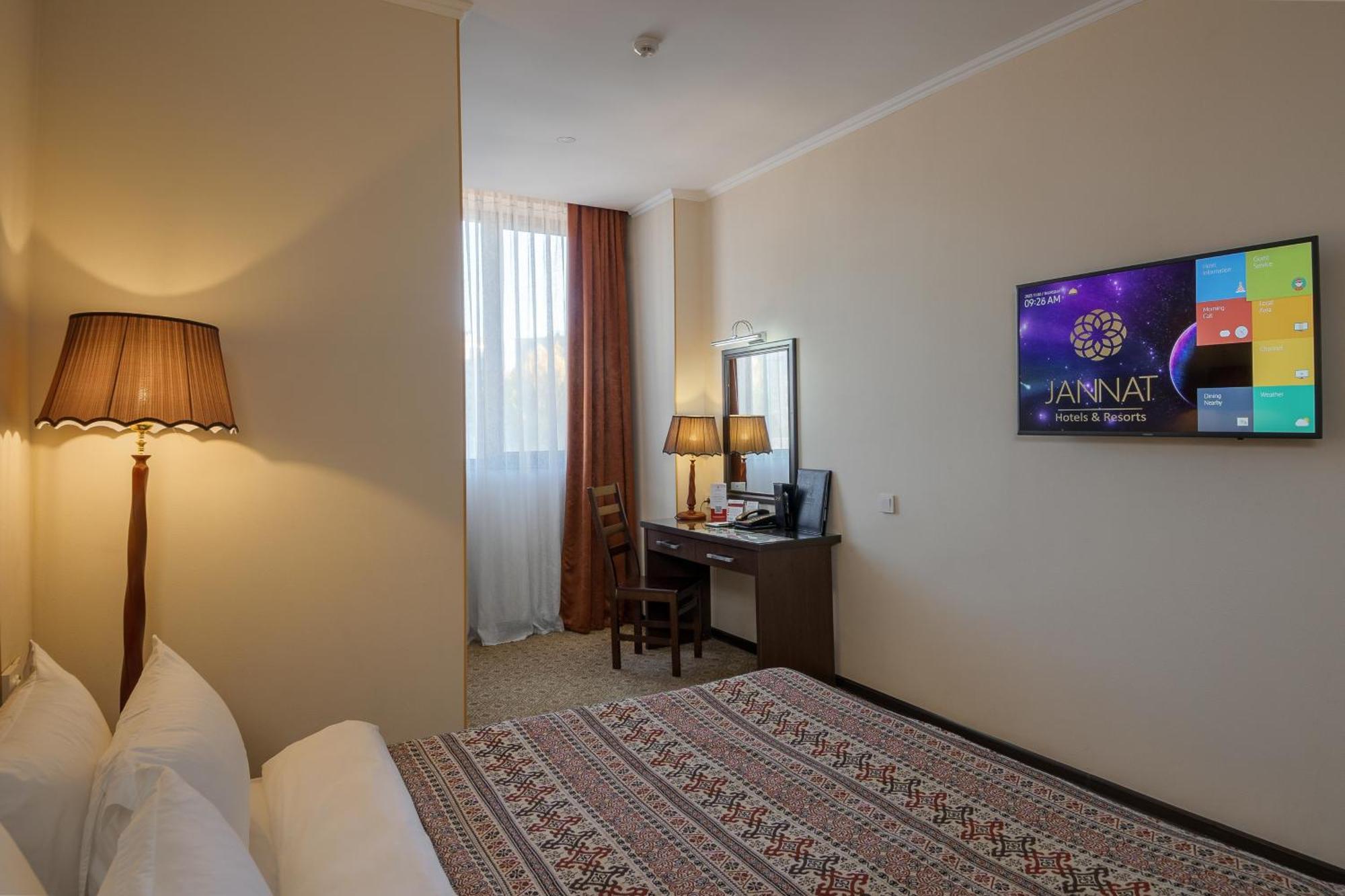 Jannat Regency Hotel Bișkek Exterior foto