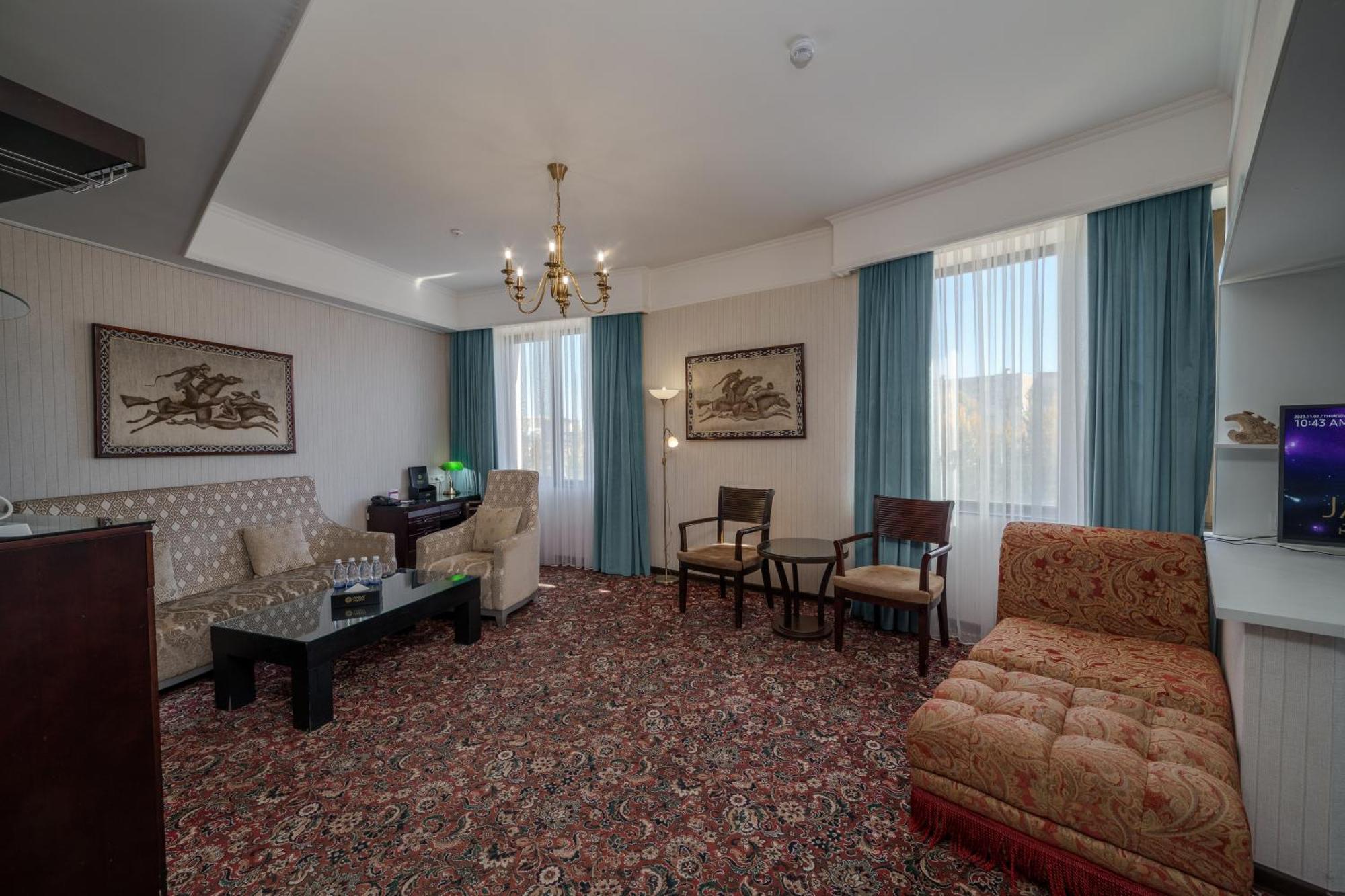 Jannat Regency Hotel Bișkek Cameră foto