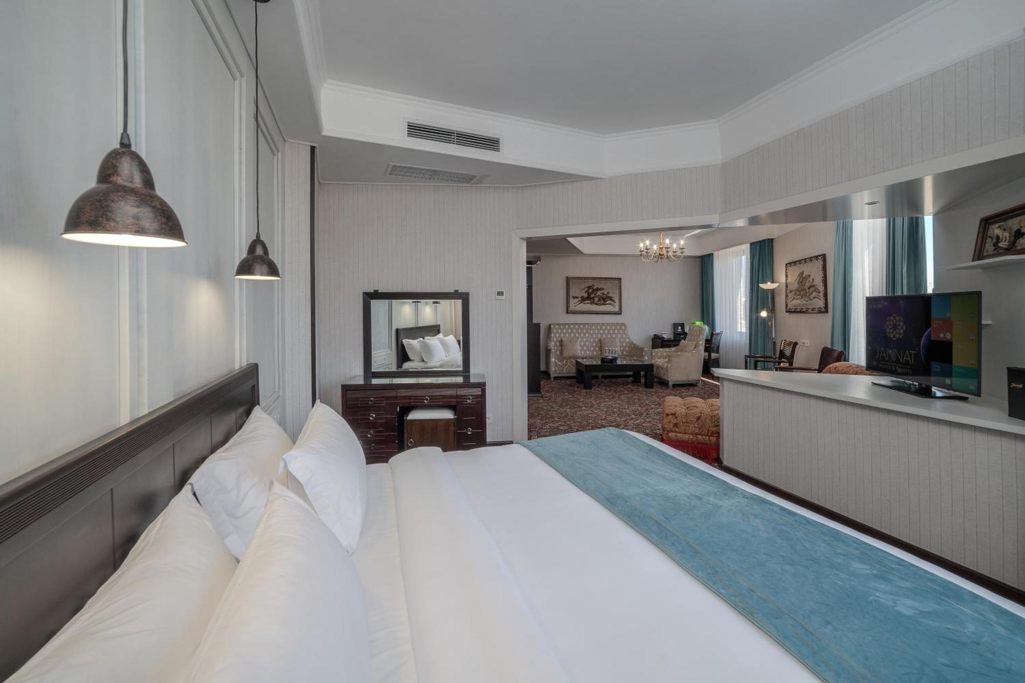 Jannat Regency Hotel Bișkek Cameră foto