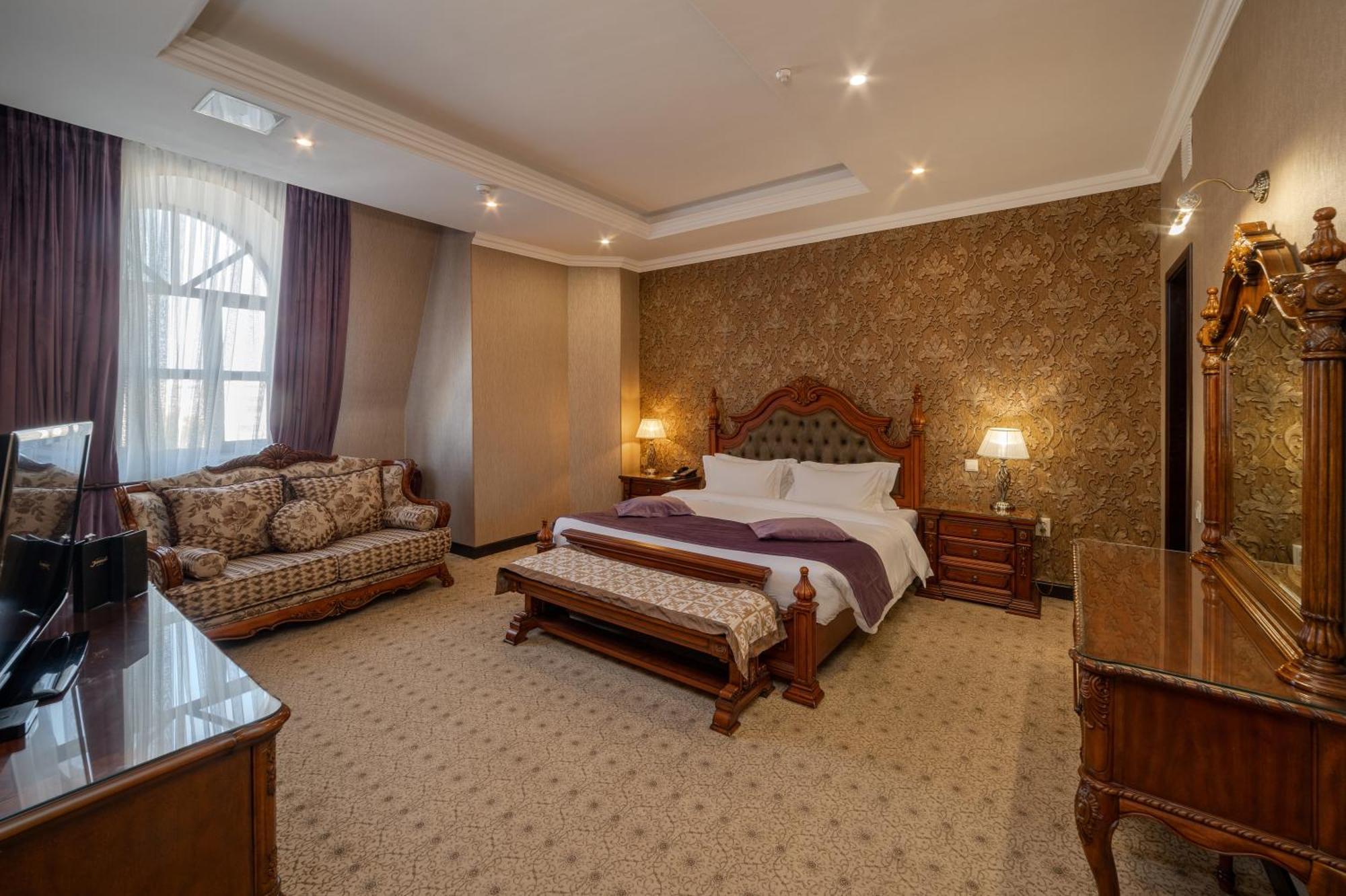 Jannat Regency Hotel Bișkek Cameră foto