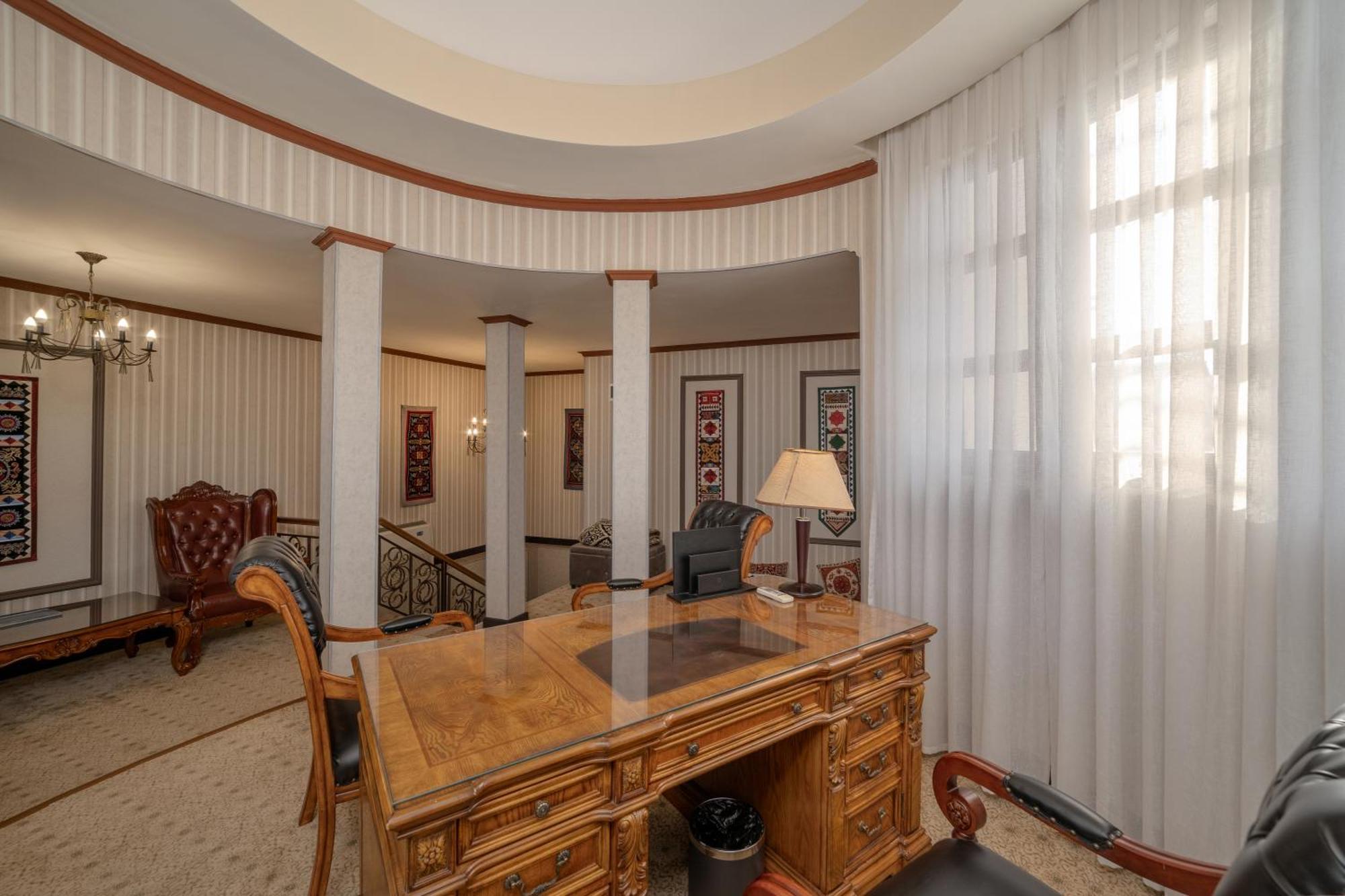 Jannat Regency Hotel Bișkek Cameră foto